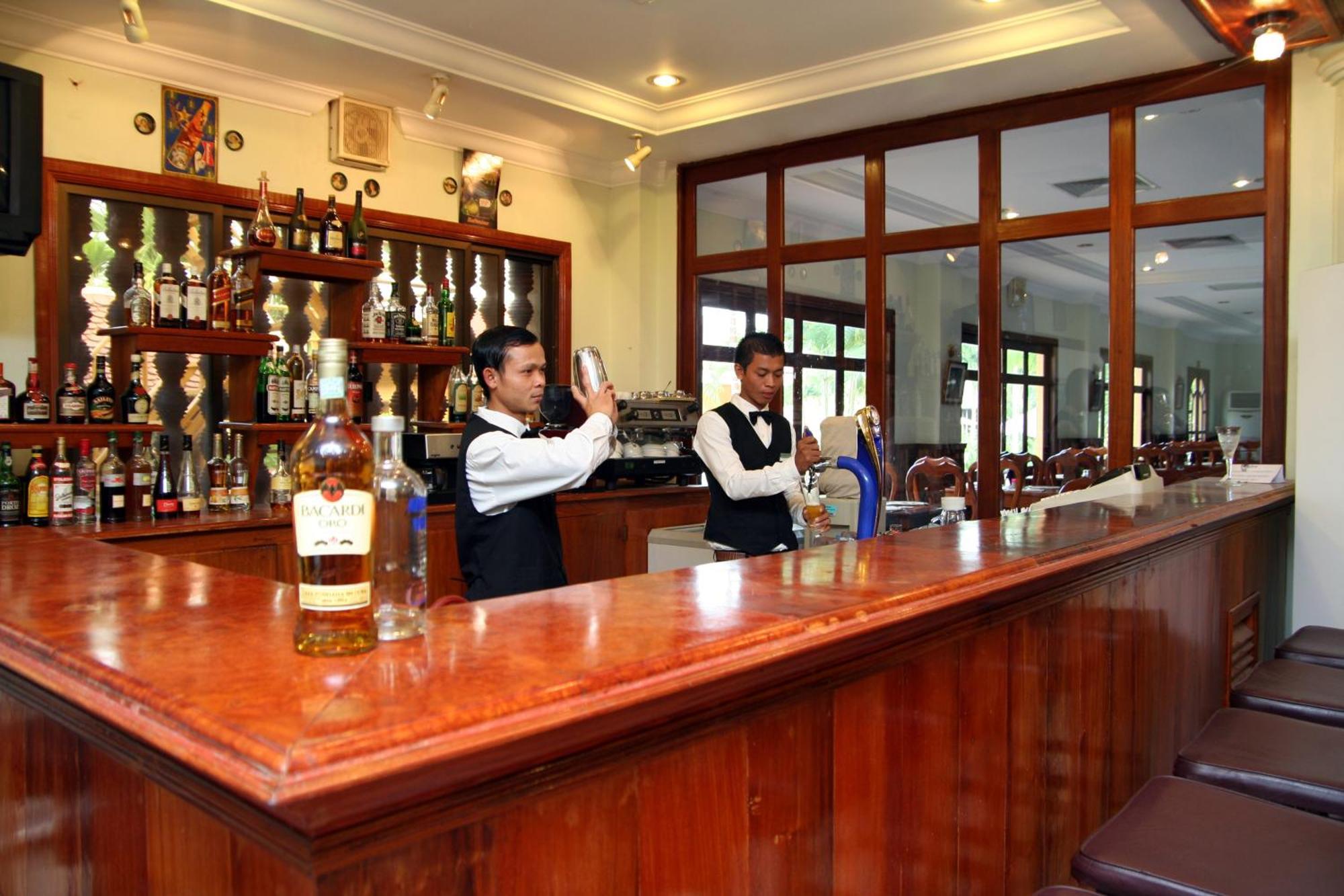 Angkor Hotel Siem Reap Eksteriør billede